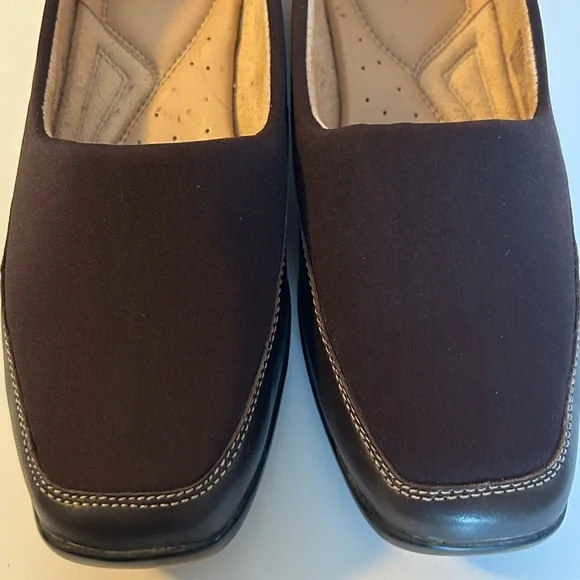 Naturalizer Slip-On Brown Comfort Loafers - Picture 7 of 10
